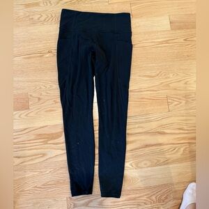 Athleta M leggings with pockets